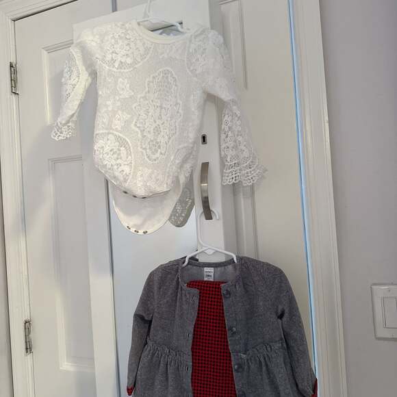 Carter's - Picture 2 of 5